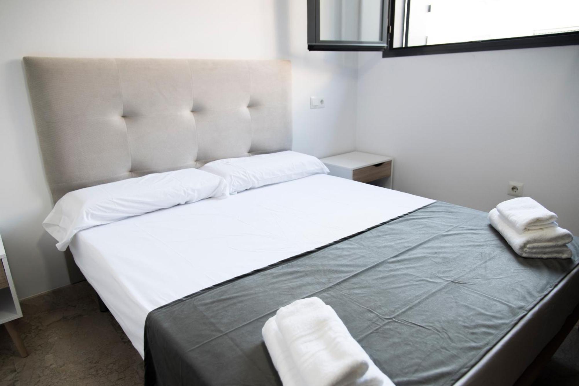 Nightinsevilla Teodosio Free Parking Exterior foto