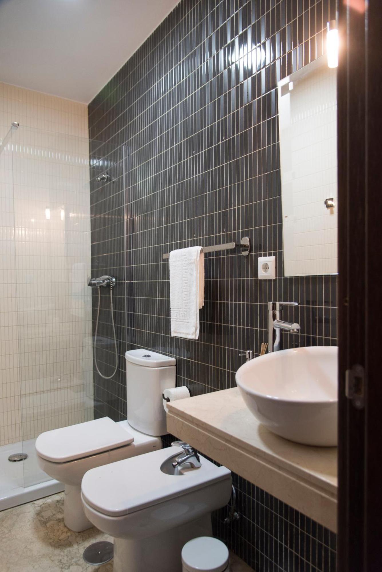 Nightinsevilla Teodosio Free Parking Exterior foto